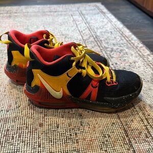 Nike Lebron Witness 7 SE